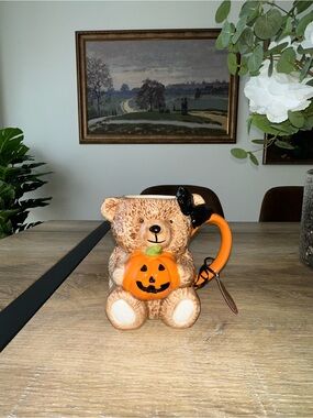 Creepy Critters Halloween Teddy Bear Pumpkin Ceramic Mug NWT